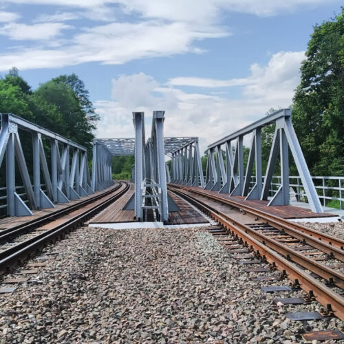 Most kolejowy – Świerki